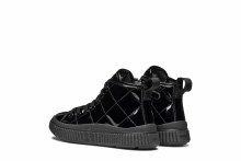 Additional picture of Laquinny Black Patent