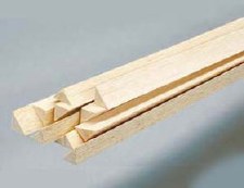 BALSA 1/4  TRIANGLE