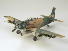 TAM 61073 DOUGLAS A1-J SKYRAIDER 1/48