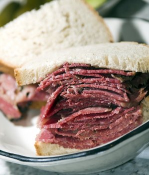 Corned Beef Sandwich Large