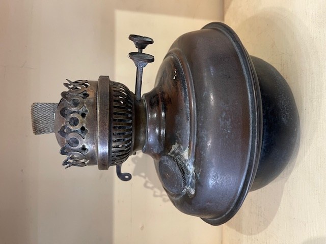VINTAGE OIL LAMP - NO GLASS