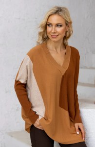 Cassadee's Cashmere-feel Color Block