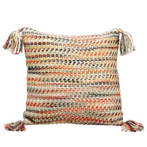 16"W16"L YARN PILLOW W/TASSEL