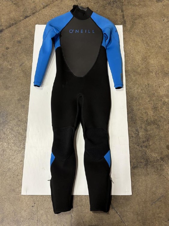ONEILL KIDS WETSUIT SIZE 12 - USED
