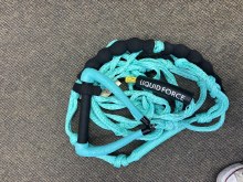 Additional picture of Liquid Force Molded Handle Blue/Black - Wakesurf Rope