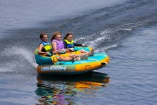 Additional picture of O'Brien Barca 3 - 3 Person Sit On Top Tube