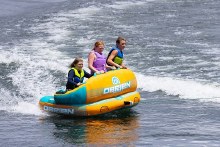 Additional picture of O'Brien Barca 3 - 3 Person Sit On Top Tube