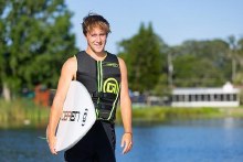 Additional picture of O'Brien Men's Flex V-Back Hmz Life Jacket - Black/Lime - S