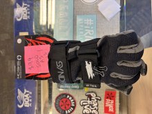 Additional picture of HO TAIL GLOVE LARGE - NEW - NO WARRANTY