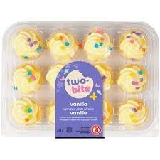 Two Bite Vanilla Cupcakes - 284g (12) (73109)