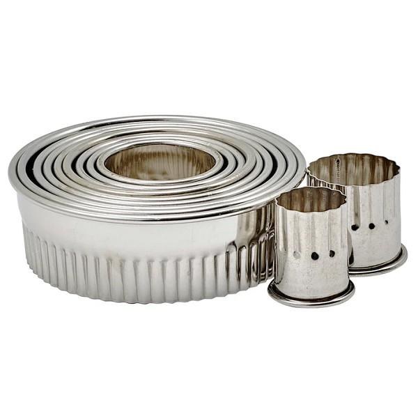 Winco Fluted Stainless Steel Cookie Cutter Set  - 1/EACH (CST-1)