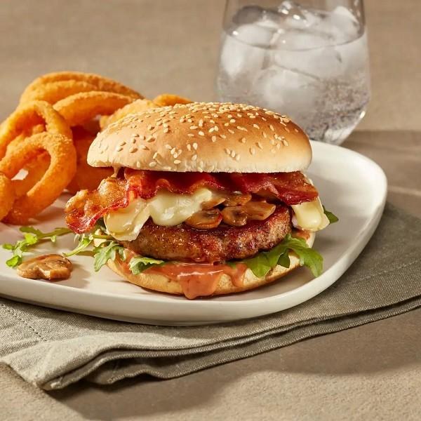 Olymel Seasoned Pork Burgers Uncooked 5.29oz - 24/CS - SOLD BY CASE (98710)