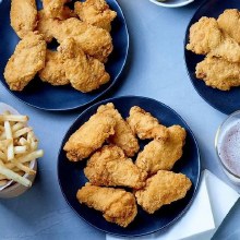 Olymel Fully Cooked Dusted Chicken Wings Cut-up Seasoned - 2KG x 2/CS - SOLD BY CASE - (1) (68328)