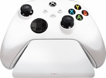Razer Universal Quick Charging Stand for Xbox - Robot White - Charging Stand for Xbox, Xbox Series X|S and Xbox One Elite Controller - FRML Packaging