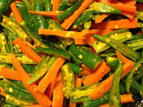 Keemat Fresh Chilli Carrot Pickle 200gm