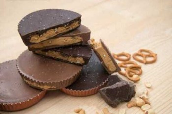 CB Stuffer - Dark Salted Pretzel Peanut Butter Cup