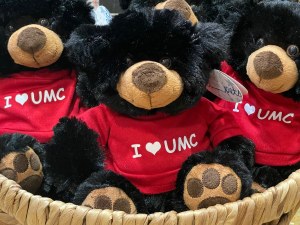 UMC BEAR WITH I HEART UMC TEE