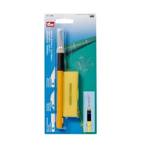 Prym Art Knife With 3 Spare Blades