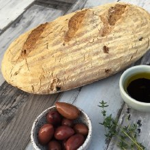 wheat olive & thyme vienna sliced 720g