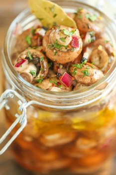 Marinated Mushrooms with Garlic