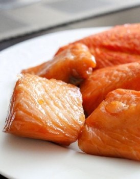 Heat Smoked Honey Salmon Nuggets - By the Pound