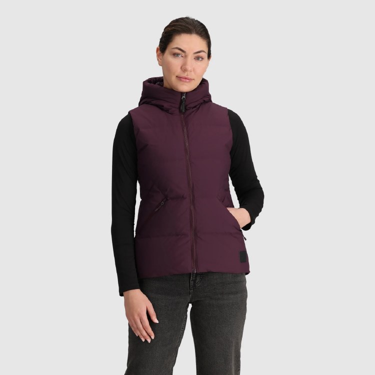 OUTDOOR RESEARCH W'S COZE HOODED DOWN VEST