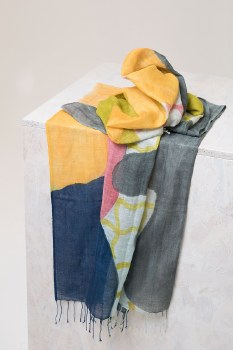 Additional picture of Hand Printed Linen Scarf