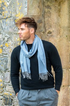Additional picture of Cashmere Scarf Chalk Blue
