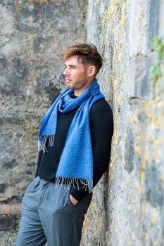 Additional picture of Cashmere Scarf Oxford Blue