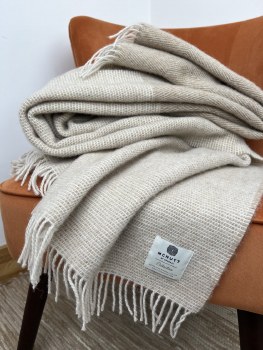 Additional picture of Merino Wool Throw San Diego Sand