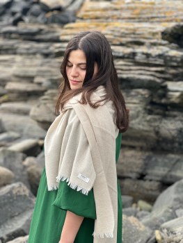 Additional picture of Merino-Cashmere Scarf Natural Cream and Beige