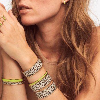 Additional picture of Adjustable Green and Gold Bangle