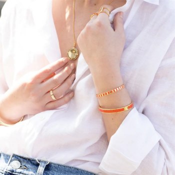 Additional picture of Tangerine and Gold Clasp Bangle