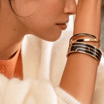 Additional picture of Midnight Blue and Gold Art Deco Bangle