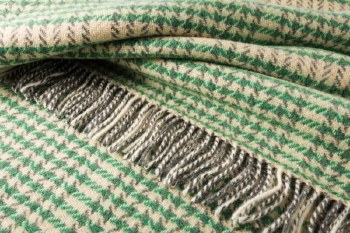 Additional picture of Merino-Cashmere Throw Green and Cream Herringbone Check