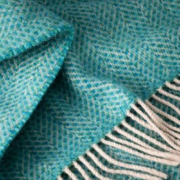 Additional picture of Merino-Cashmere Throw Aqua Green Herringbone