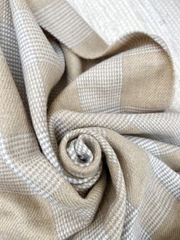 Additional picture of Supersoft Merino Lambswool Throw Beige Check