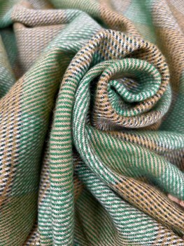Additional picture of Supersoft Merino Lambswool Throw Green Check