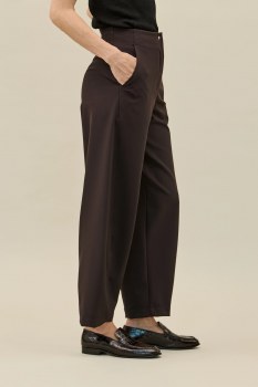Additional picture of Cocoa Barrel-leg Trousers