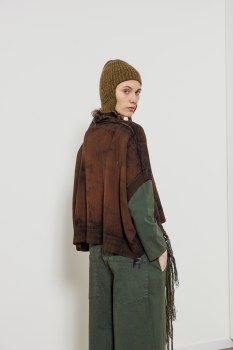 Additional picture of Chocolate and Black Hand-painted Knit Vest