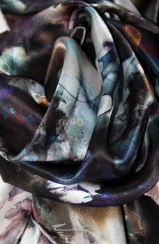 Additional picture of Large Square Silk Scarf Feileacan