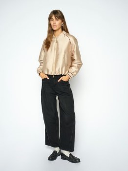 Additional picture of Cindy Barrel leg black jeans