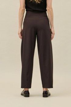 Additional picture of Cocoa Barrel-leg Trousers