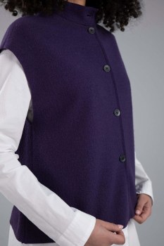 Additional picture of Runu Boiled Wool Chocolate Vest