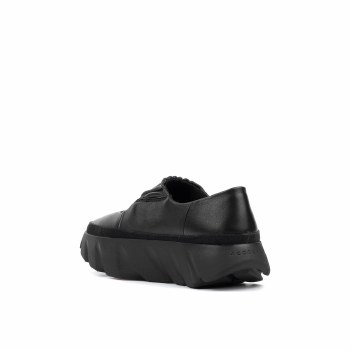 Additional picture of Tura Oya Black Trainer
