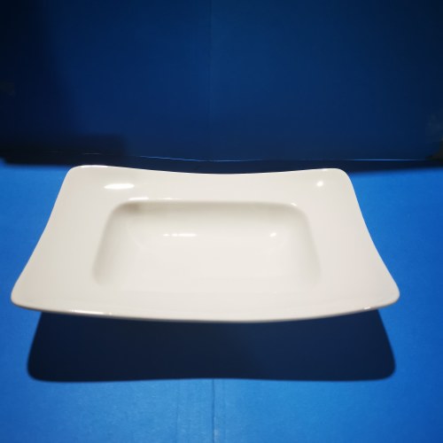 PLATE WHT POR. ,10.5"SQ,4/12