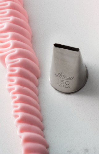 Ateco 150 Stainless Steel Piping Tip, Ribbon, Small Base Size, 0.45" Opening