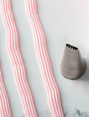 Ateco 46 Stainless Steel Piping Tip, Basketweave, Small Base Size, 0.31" Opening