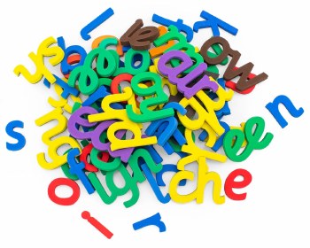 Additional picture of Rainbow Magnetic Phonics Letters & Board Set