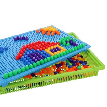 Additional picture of Pegboard Set 10mm (300 Pegs & Storage Container)